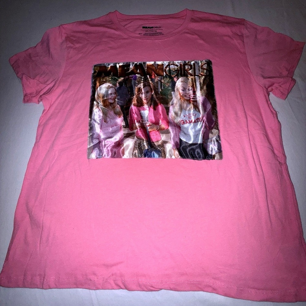 Mean Girls Graphic T-Shirt Junior XXL Pink NWOT Satin‎ Photo Patch